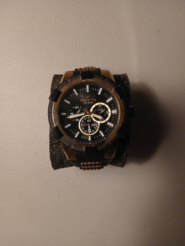 Invicta Men's 23693 51mm Aviator Black and Gold Tone Polyurethane Strap Watch