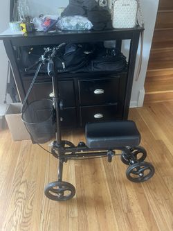 Knee Walker