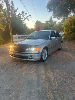 2003 BMW 330i