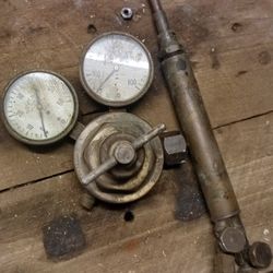 Torch And Regulator 