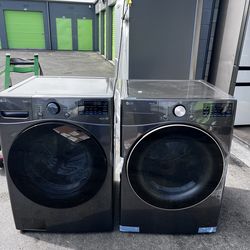 Washer and dryer set gas black Stainless  LG