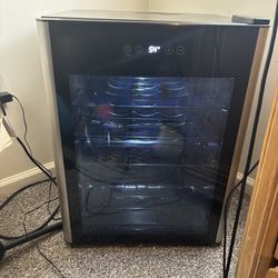 Frigidaire Wine Cooler — Works Perfectly — Clean + Ready to Go!