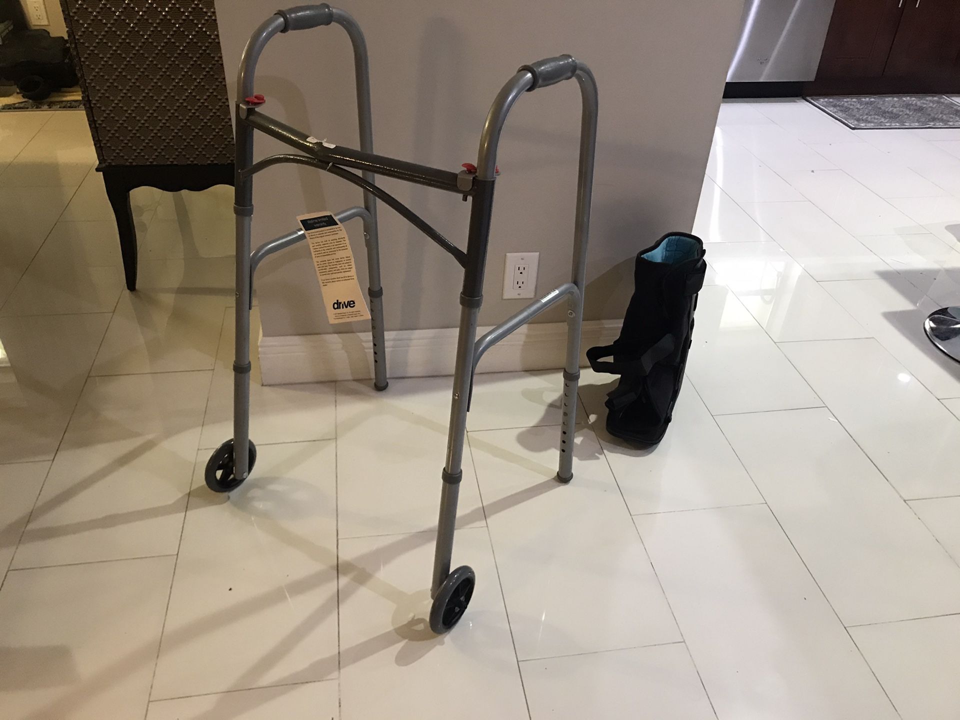 Steel folding walker with 5in wheels & Large Foot Brace