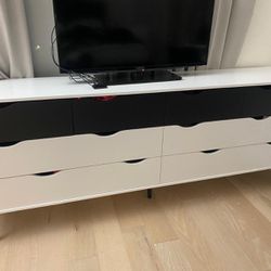 Tv Stand & Tv
