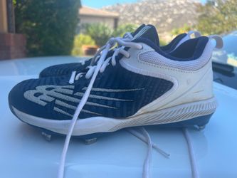 New Balance Metal Cleats Size 7