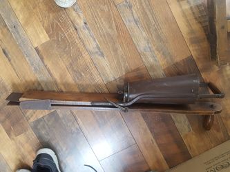 Antique seeder