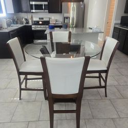 Glass Dining Table With 4 Leather Chairs