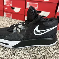 Nike Kyries