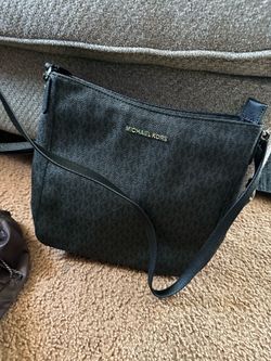 Michael Kors crossbody purse
