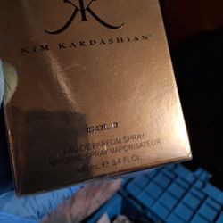 Kim Kardashian Gold Perfume