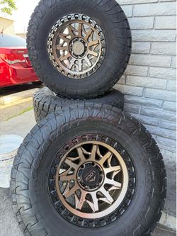 Vendo set de rines nuevos 17x9 de ancho de 6-135  lugs C