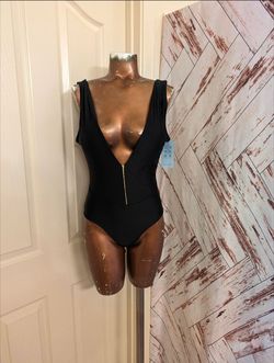 Swimming 👙 suit size LARGE