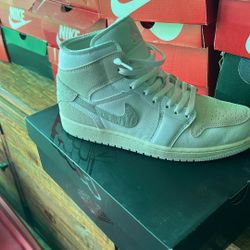 Jordan One Mid Like New Size 11 M