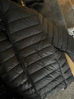 Brand new never worn L h&m puffer