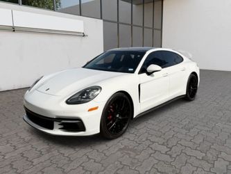 2019 Porsche Panamera