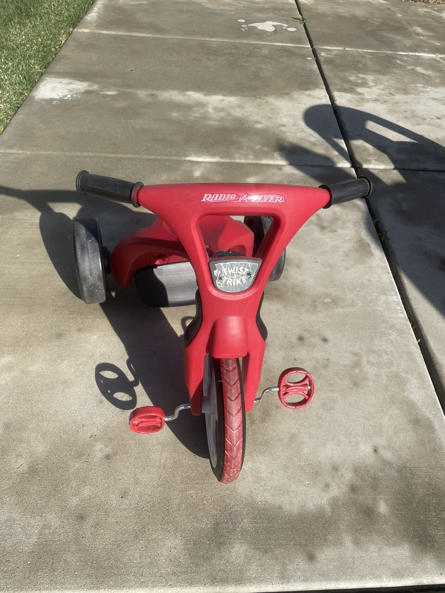 Radio Flyer 2 in One Twist Trike
