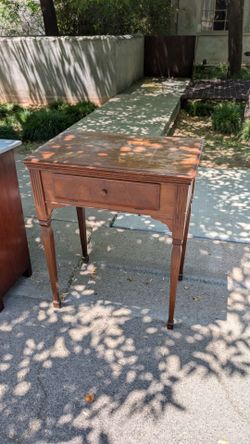 FREE TABLE
