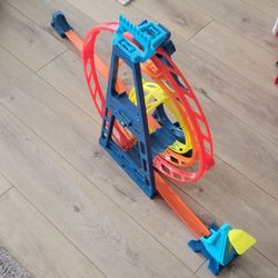 Hot Wheels Triple Loop Track