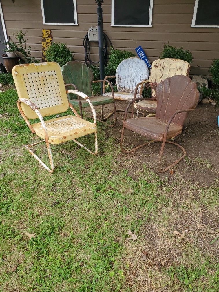 5 Vintage Metal Lawn Chairs