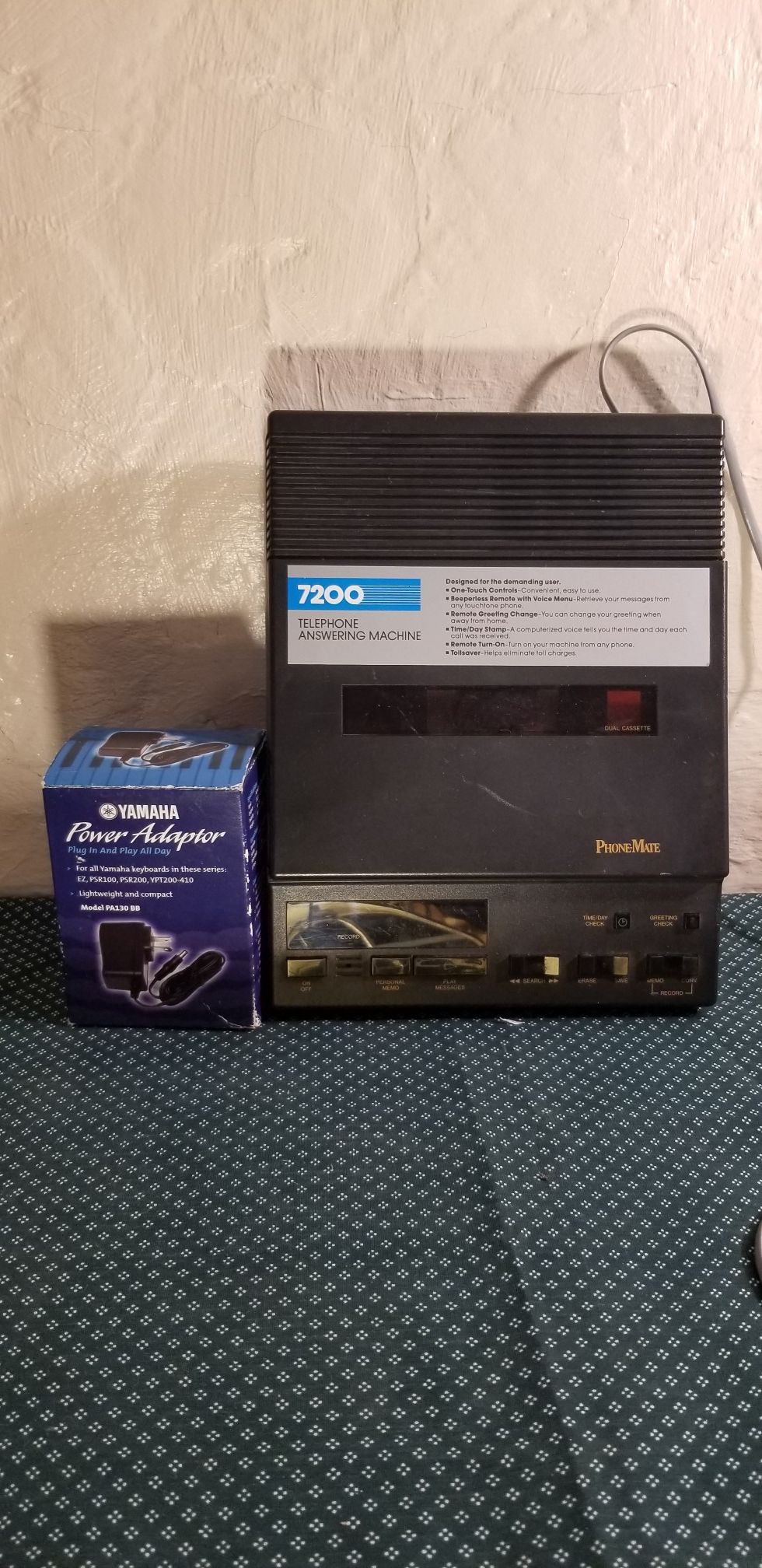 PhoneMate answering machine Dual cassette recorder telephone Model 7200