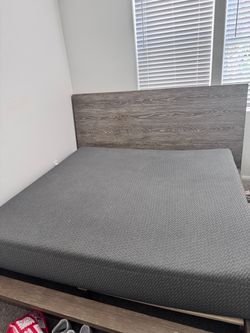 King size bed