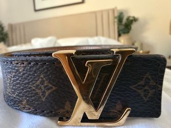 Authentic Louis Vuitton Women’s Monogram Belt – Size 34