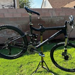 2010 Trek Fuel Ex8 Mountain Bike