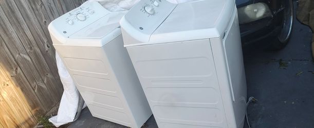 Washer and dryer set