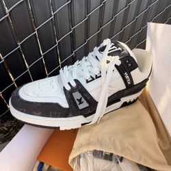Louis Vuitton Trainer Sneaker White Black