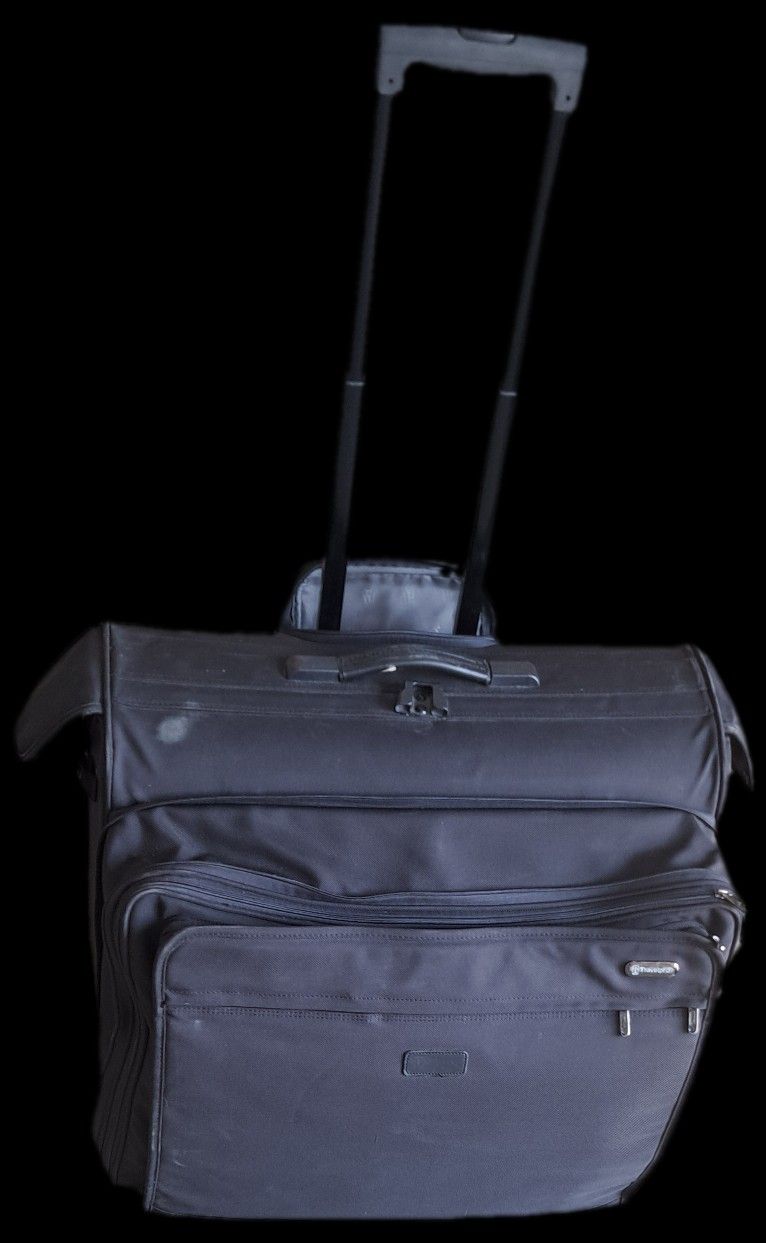 Travel Pro Platinum Suitcase 