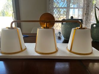Crystorama Fulton Collection FUL-913-GA 3-Light Vanity