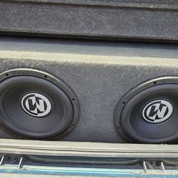 12 Inch Subs In Box With Amp