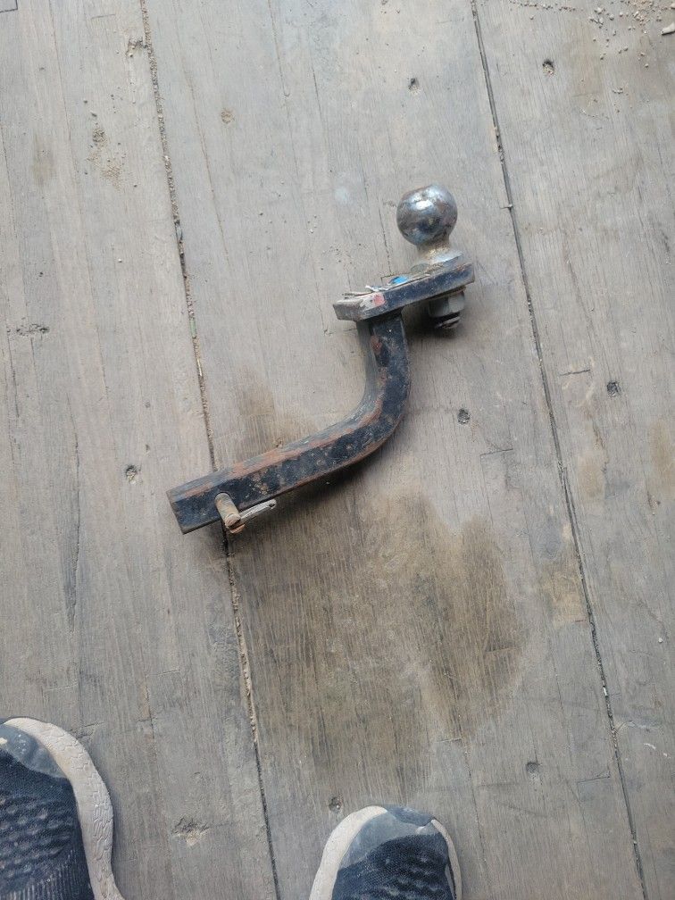 Small 1 1/4 Hitch Receiver And 2" Ball