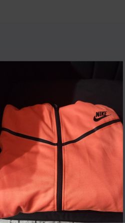 Nike Tech