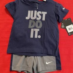 Infant Boys 18m Nike Short Set Nwt