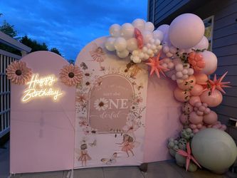 First Birthday Ballon Garland Set Up