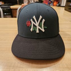 New Era New York Yankees Rose Fitted Hat