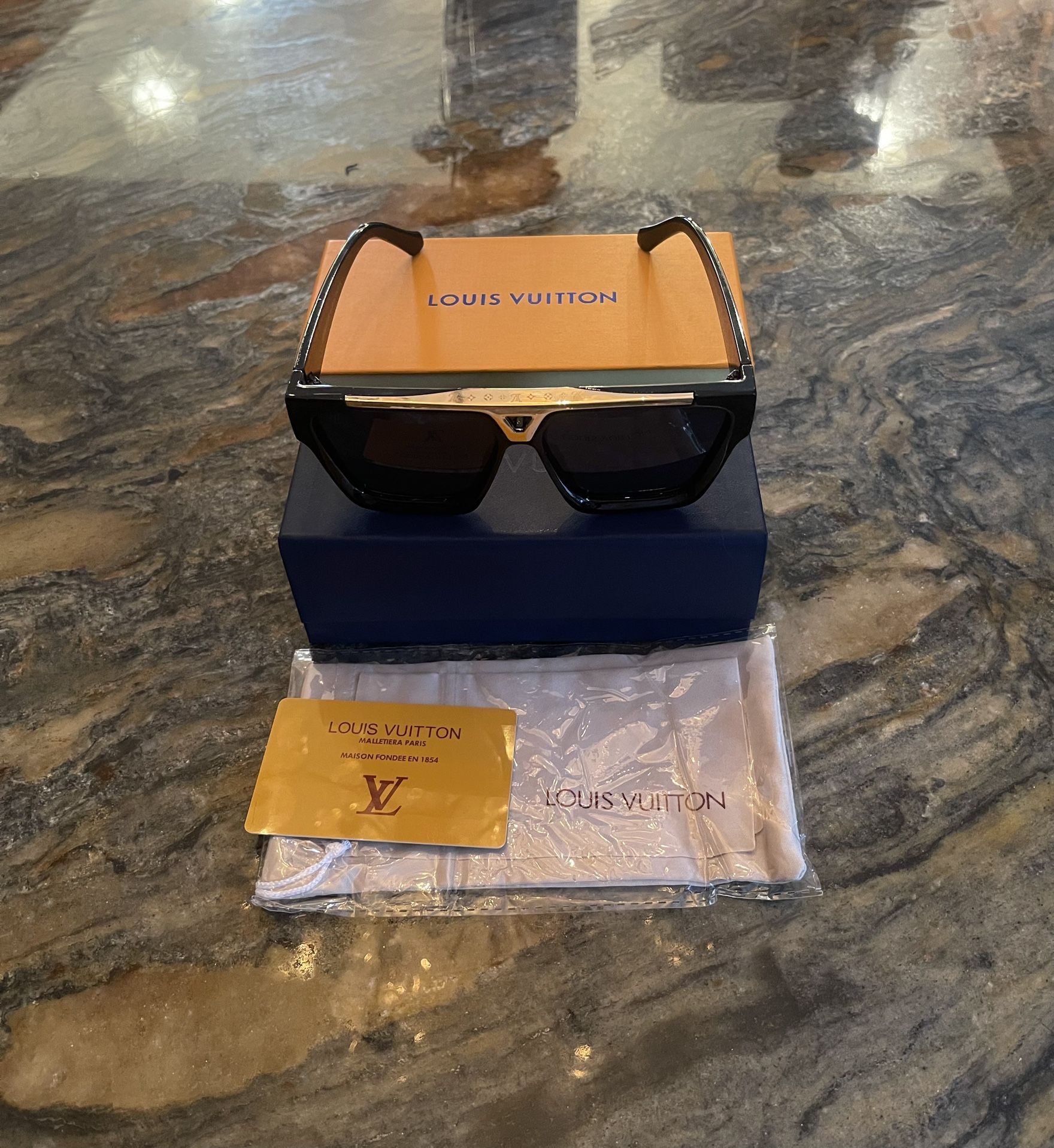 Louis Vuitton Evidence Millionaire Shades for Sale in Orange, CA