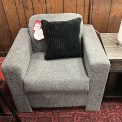 Accent Chair 
