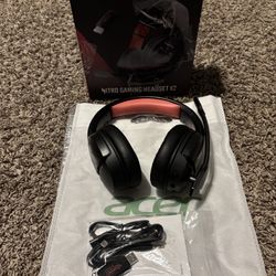 acer Wireless Gaming Headset,  2.4GHz for Ps5 Ps4 PC Switch Bluetooth 5.3  The Acer Nitro K2 Wireless Gaming Headset offers a high-quality audio exper
