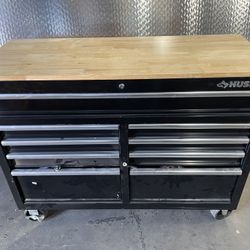 Husky Toolbox  Tool Box
