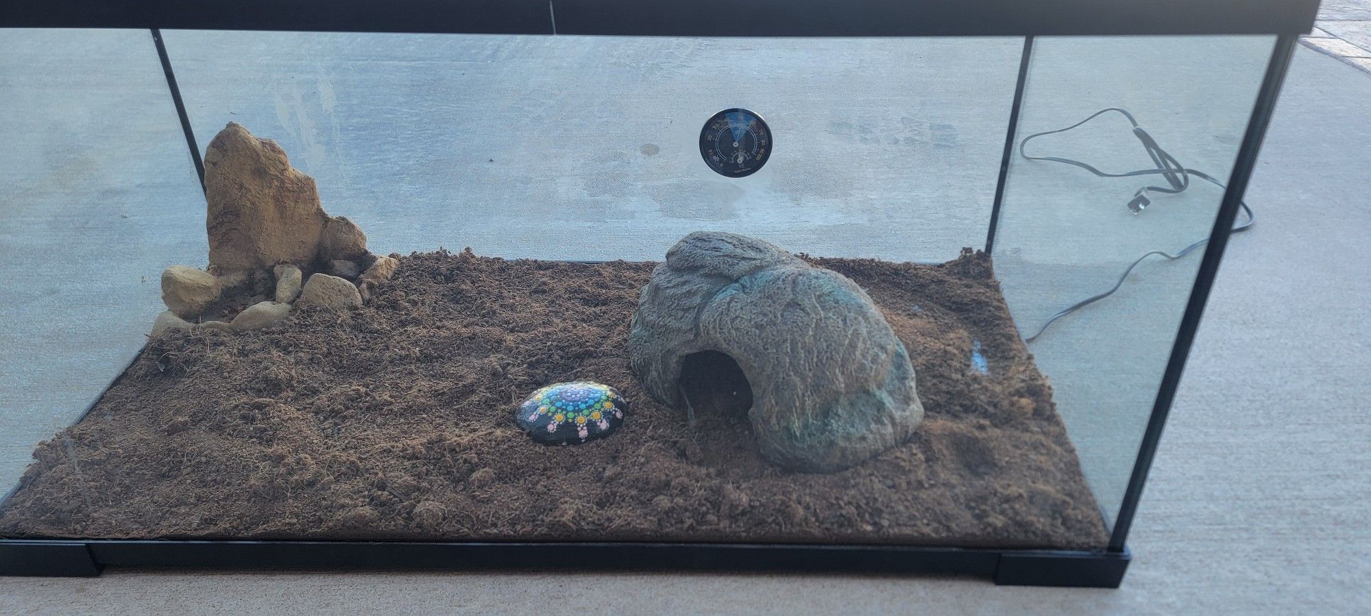 Snake Tank 36"x18"x18" (Far Eastside)