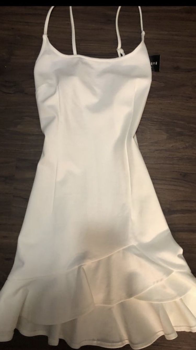 White dress New