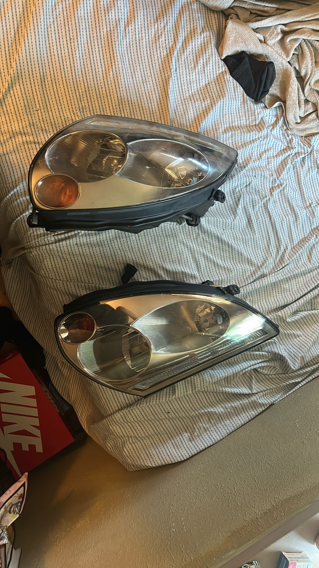 infiniti g35 headlights 2003-2007