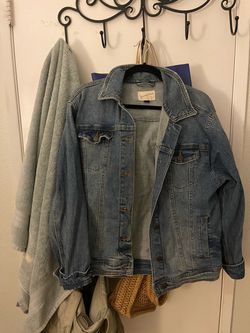 Jean jacket universal thread
