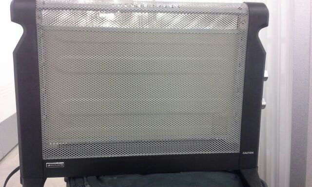 Bionaire BH1551 Micathermic Portable Flat Panel Electric Space Heater 23" x 18"