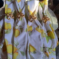 JUEGO DE 4 ANILLOS Y 4 SERVILLETAS LIMONCELLO PRINCESS HOUSE NUEVAS 🌷🌹