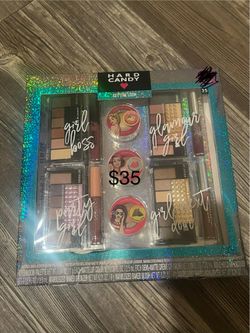 Makeup palettes
