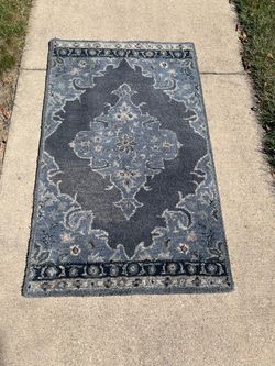 Pottery Barn Bryson Persian Style 100% Wool 3x5 Navy