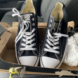 New 10.5 Mens Converse